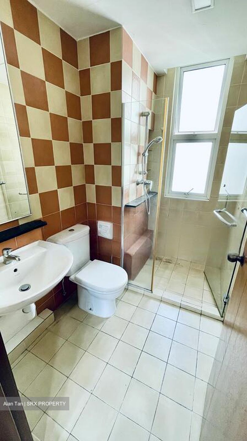 Forest Hills Condominium (D26), Condominium #568881981